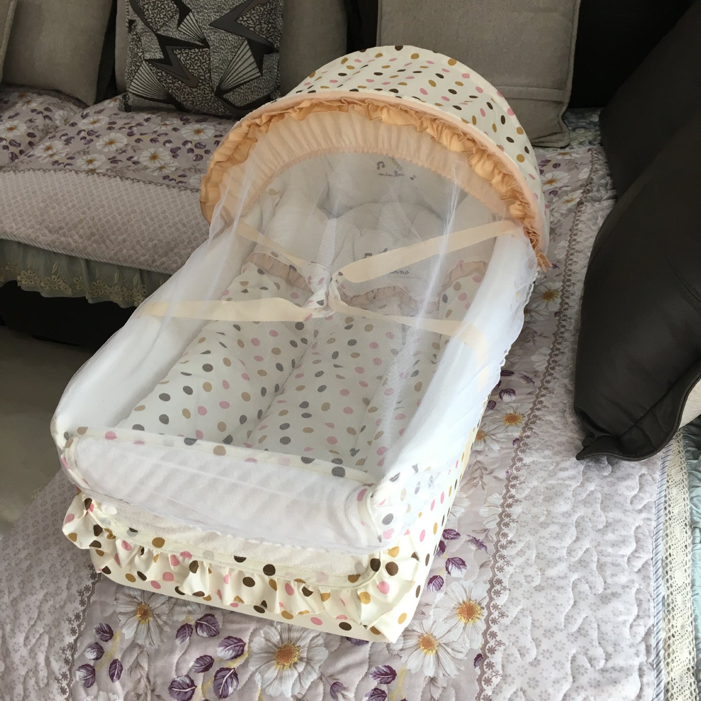 Portable Crib With Cradle In Bed